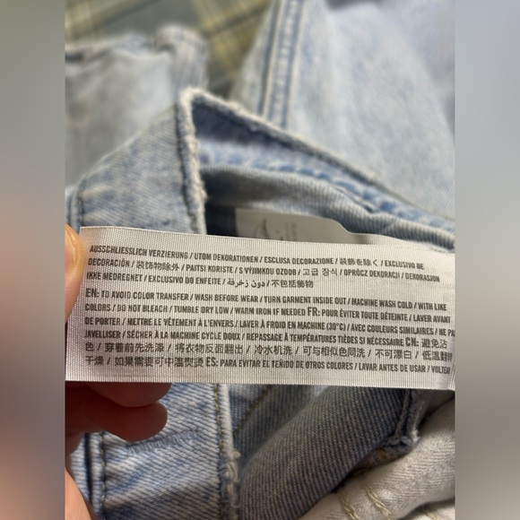 Abercrombie & Fitch 90s Straight Ultra High Rise Light With Criss Cross Waist - Picture 8 of 16